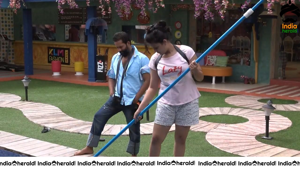 Bigg Boss Telugu Season 3 Day 51 Hot Stills Set 1
