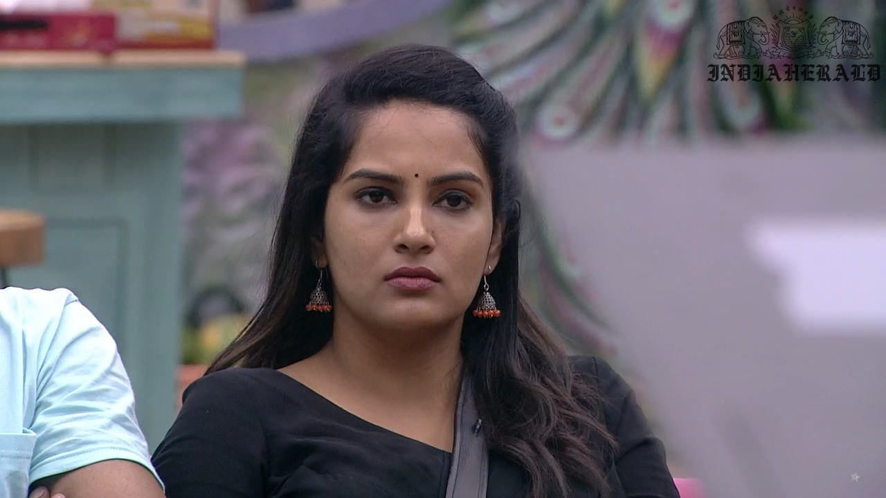 Bigg Boss Telugu Season 3 Day 9 Hot Stills Set 2