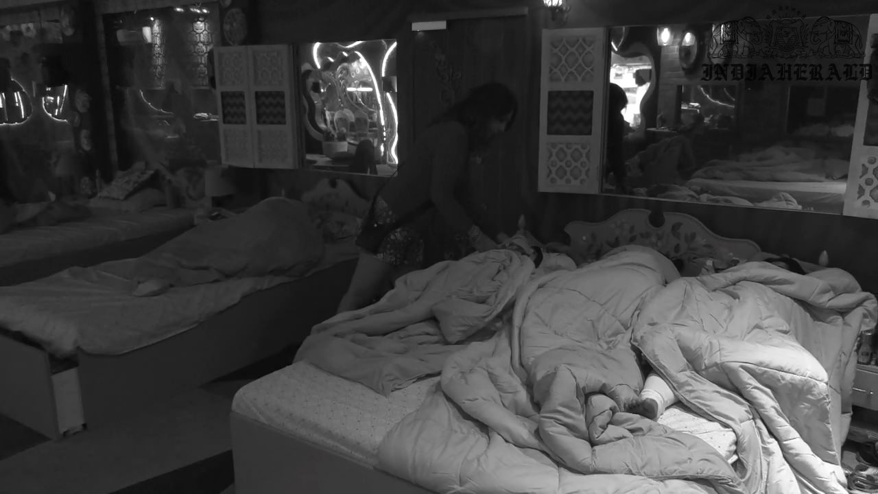 Bigg Boss Telugu Season 3 Day 9 Hot Stills Set 2