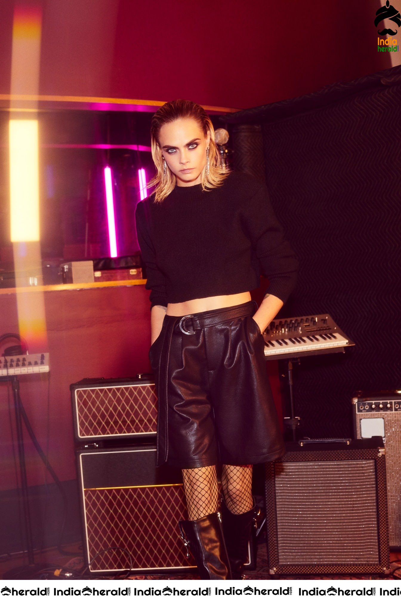 Cara Delevingne Hot Photoshoot for Nasty Gal Collaboration Fall Winter collection Set 2