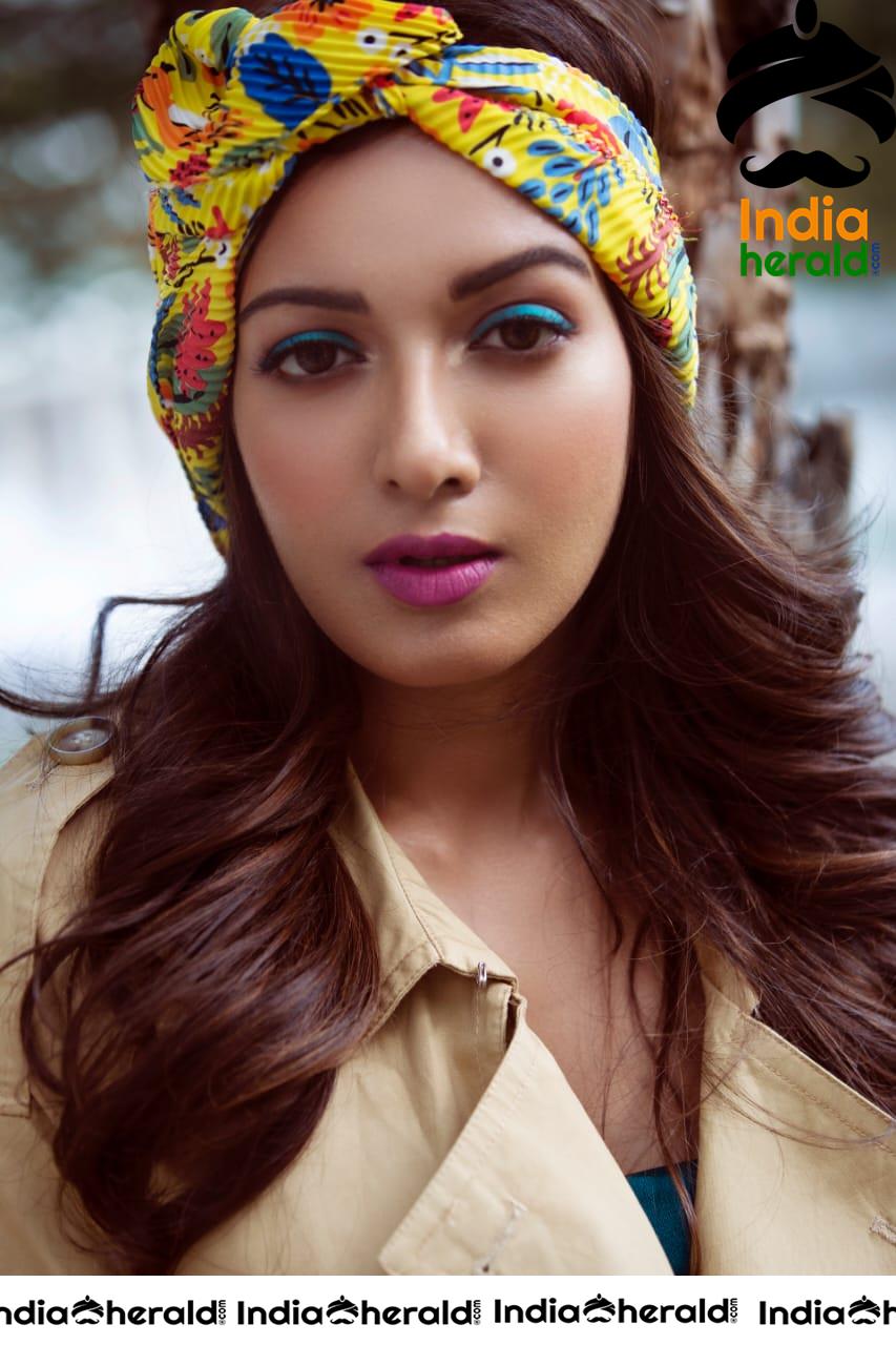 Catherine Tresa Captivating and Sexy Photoshoot