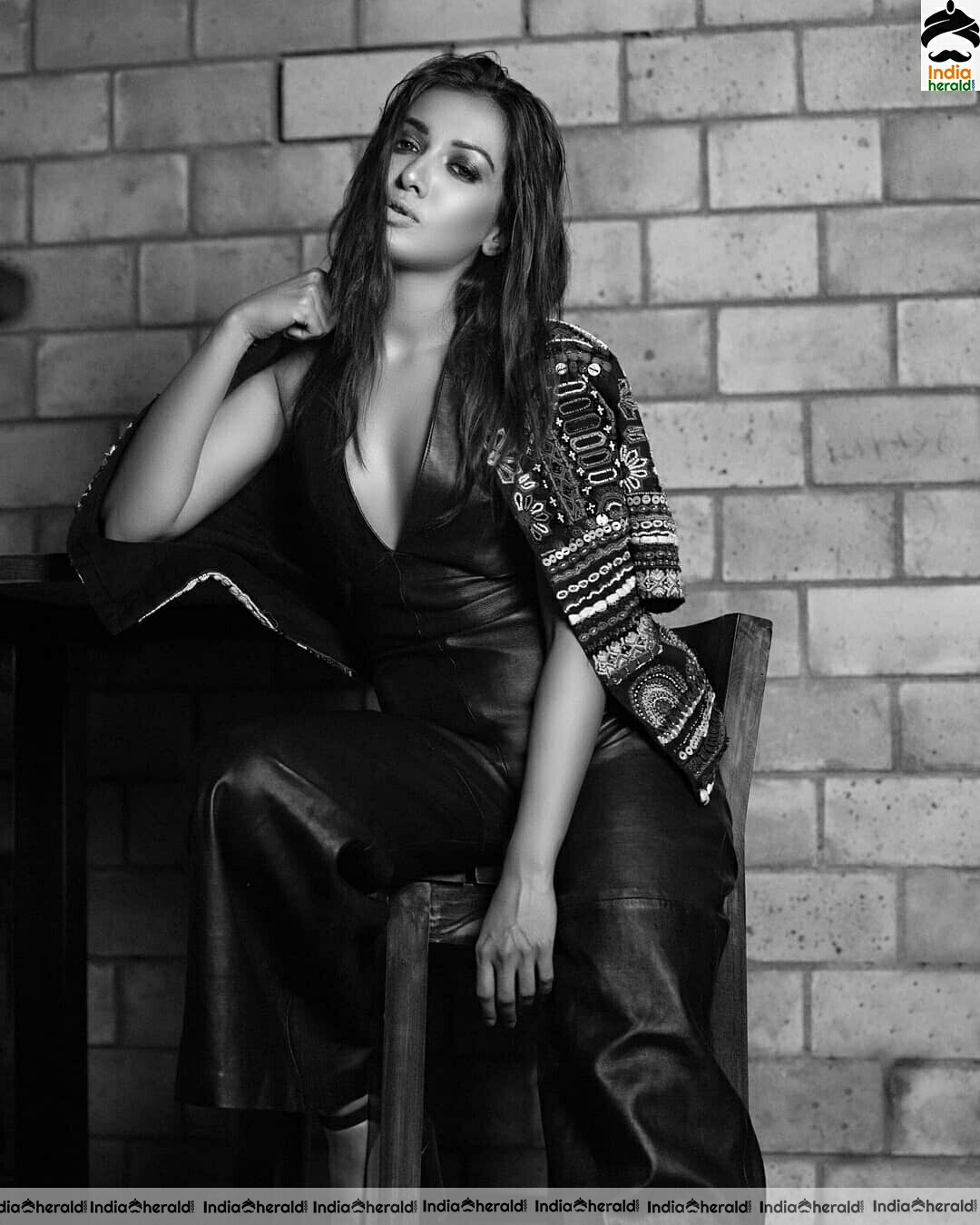Catherine Tresa hot Stylish Photoshoot