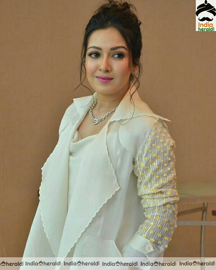 Catherine Tresa Latest Cute Stills