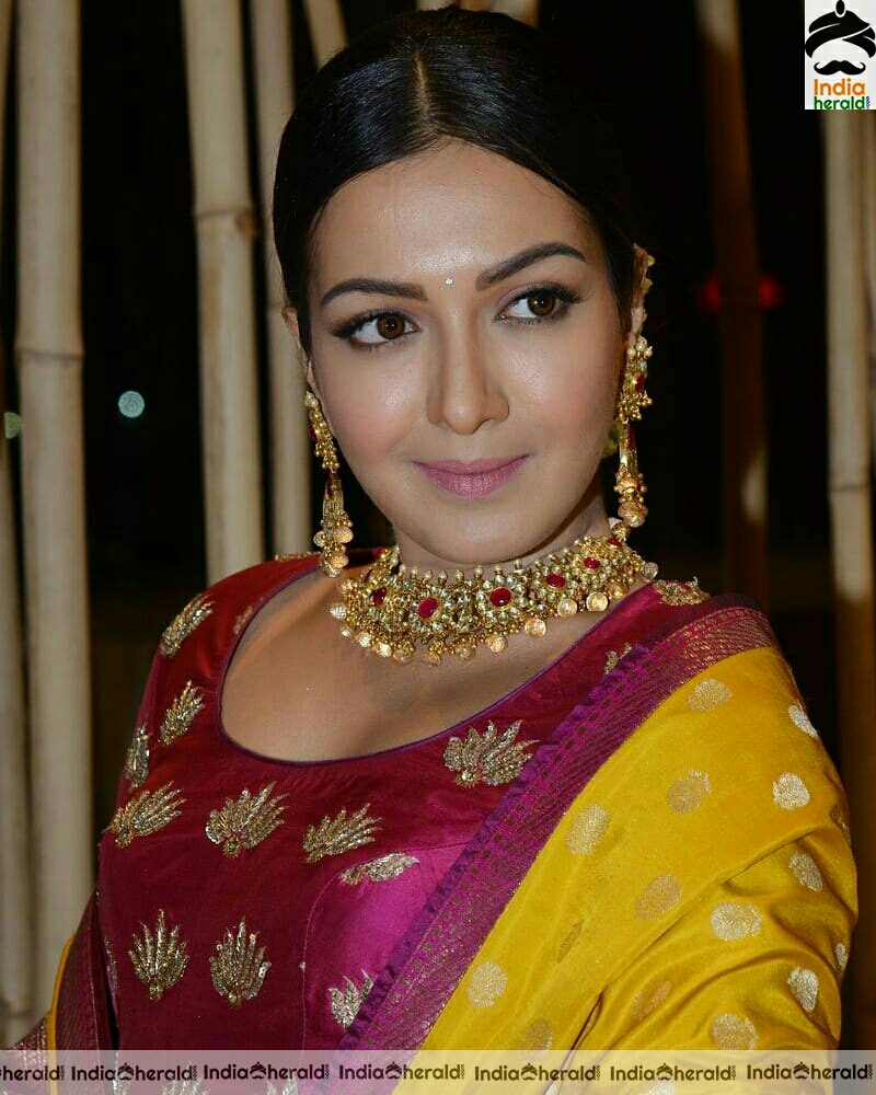 Catherine Tresa Latest Cute Stills