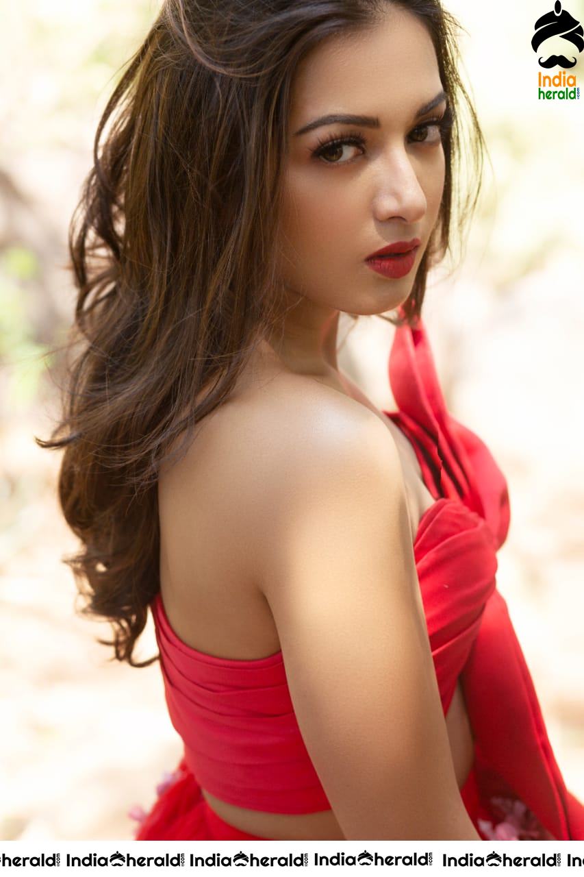 Catherine Tresa Recent Hot Photoshoot Clicks
