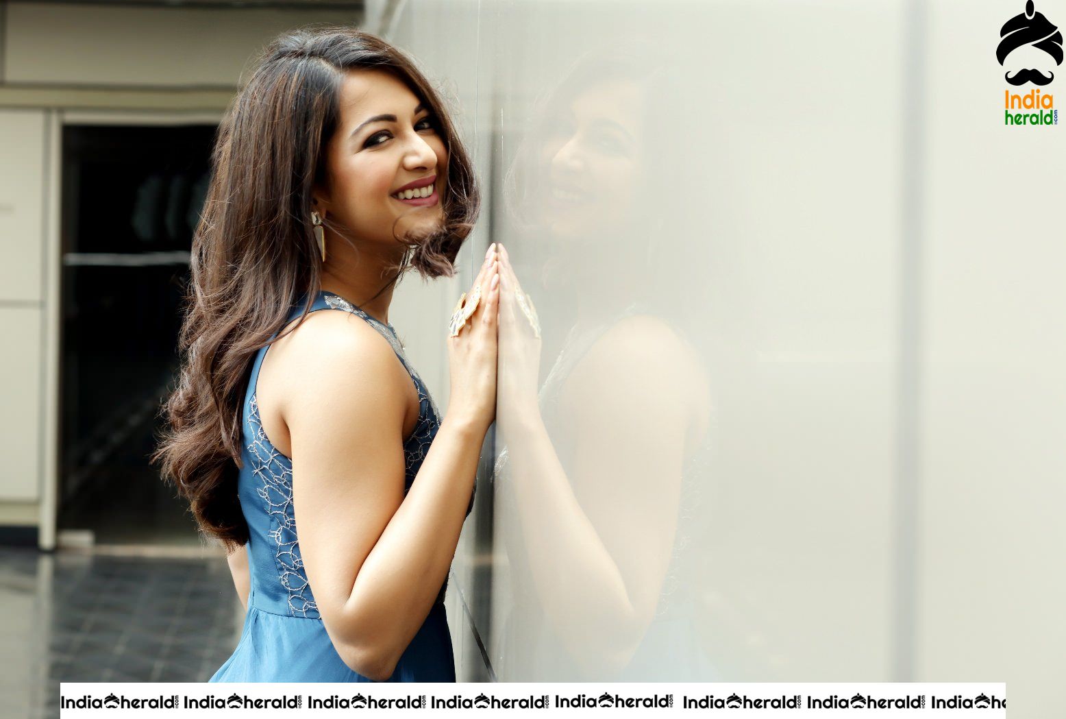 Catherine Tresa Unseen Photoshoot Clicks