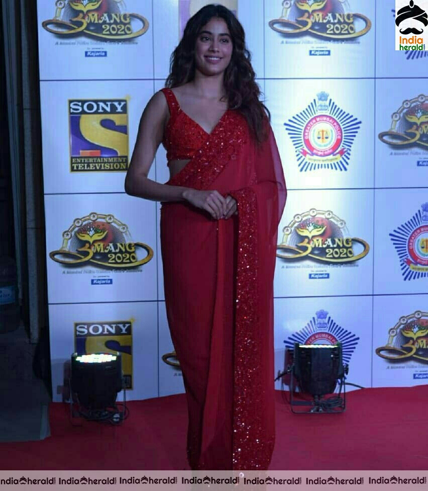 Celebs At Umang 2020 The Red Carpet Of Mumbai Police Show Set 1