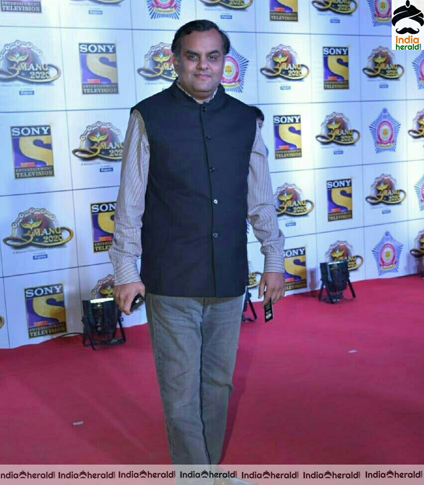 Celebs At Umang 2020 The Red Carpet Of Mumbai Police Show Set 6