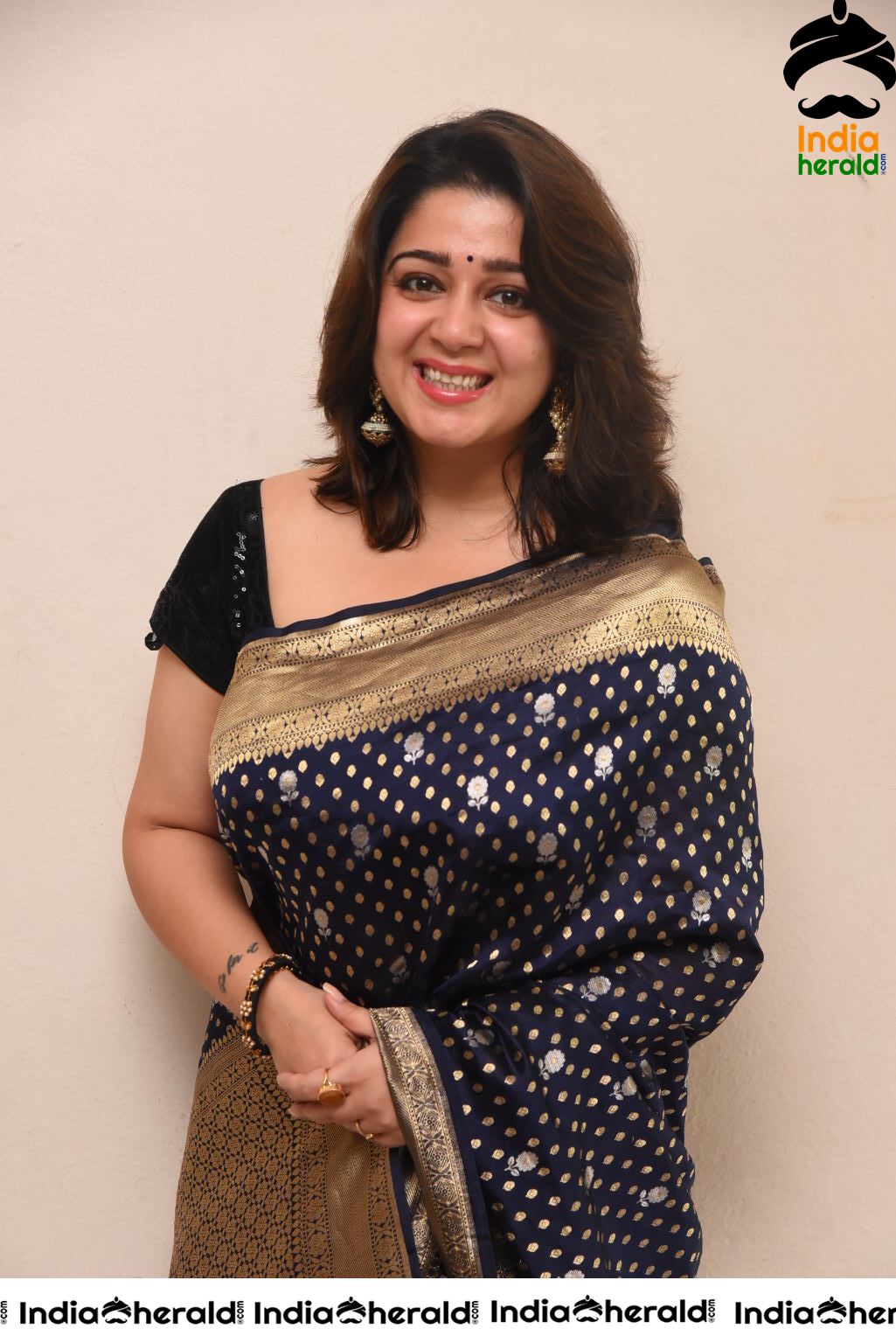 Charmee Looking Seductive In Black Saree At Puri Jagannadh Birthday Event Set 2