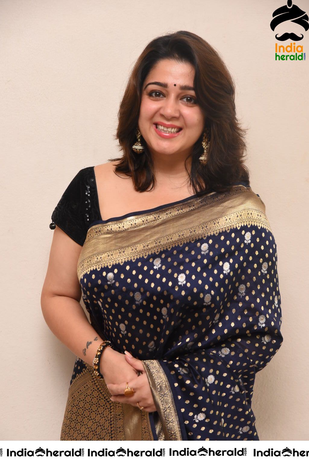 Charmee Looking Seductive In Black Saree At Puri Jagannadh Birthday Event Set 2