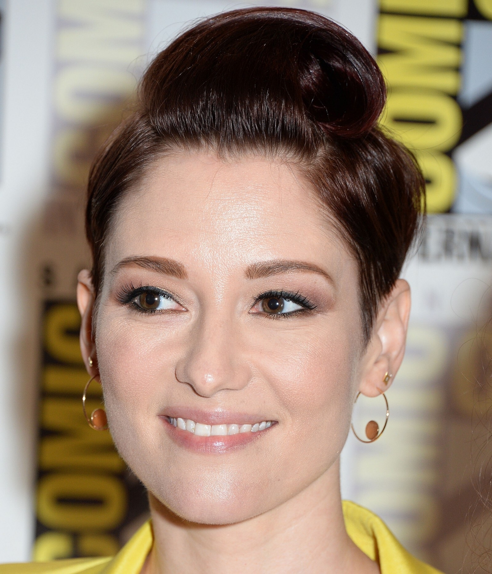 Chyler Leigh Super Girl Photo Call At San Diego Comic Con 2019
