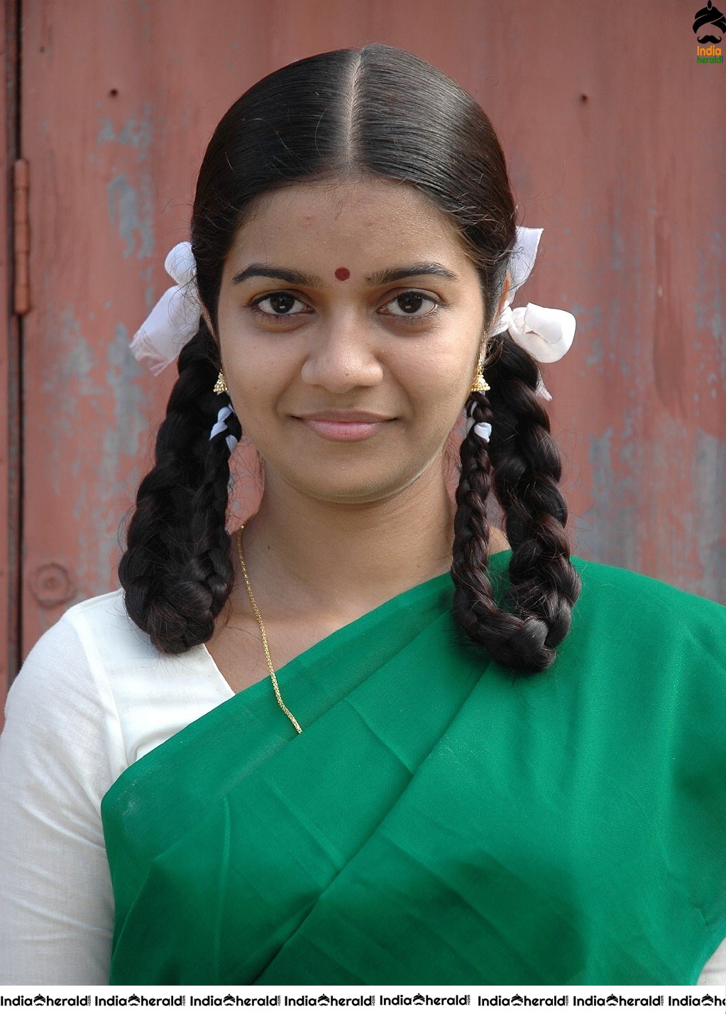 Colors Swathi Reddy Looking Gorgeous in Rural Makeover Photos Set 3