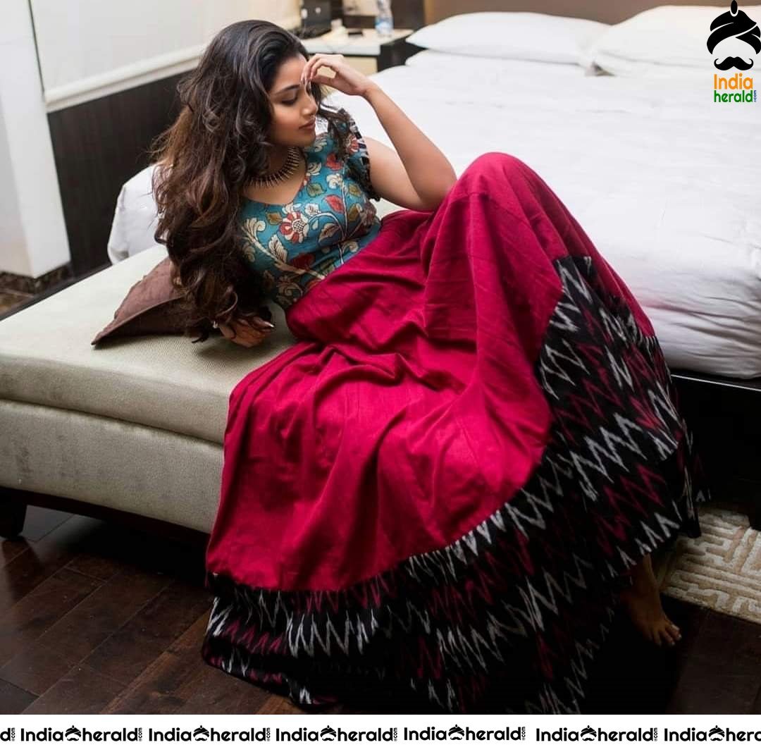 Curly Haired Mallu Beauty Anupama Parameswaran Cute and Hot Photos Set 1