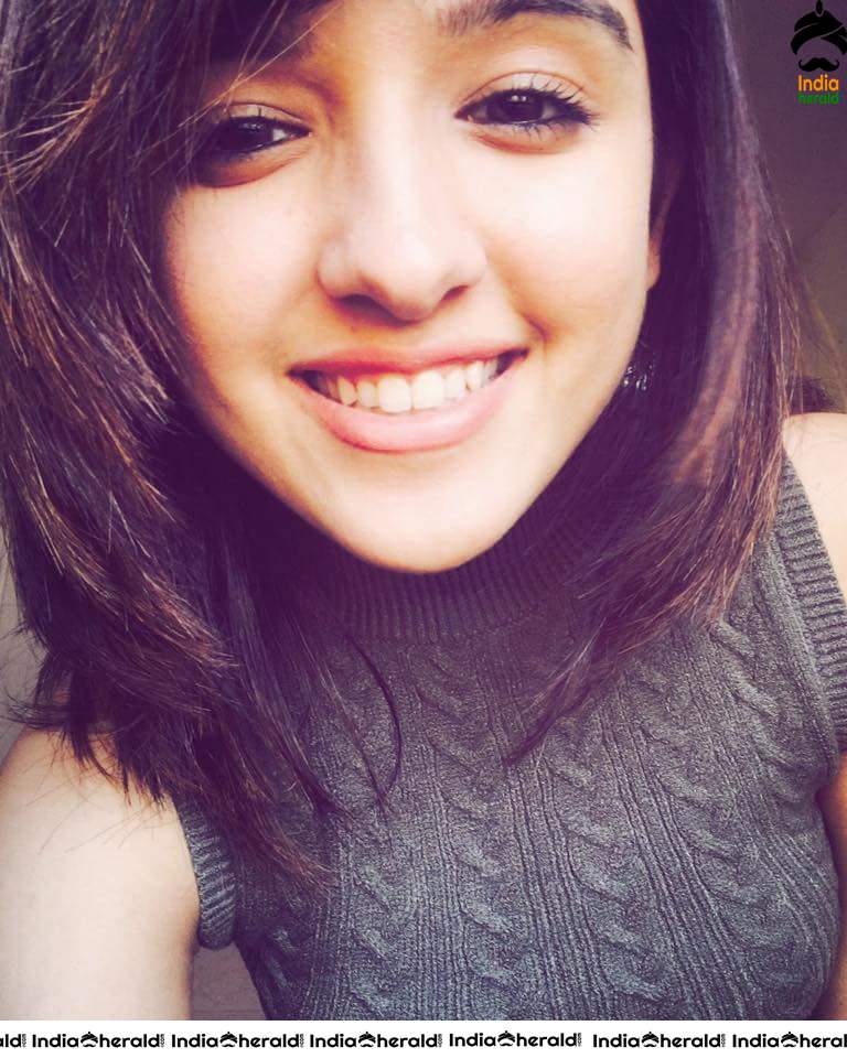 Cute Adorable and Hot Photos Collection of Shirley Set 1