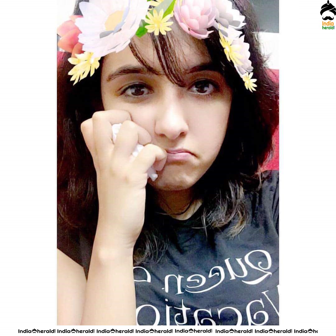 Cute Adorable and Hot Photos Collection of Shirley Set 1