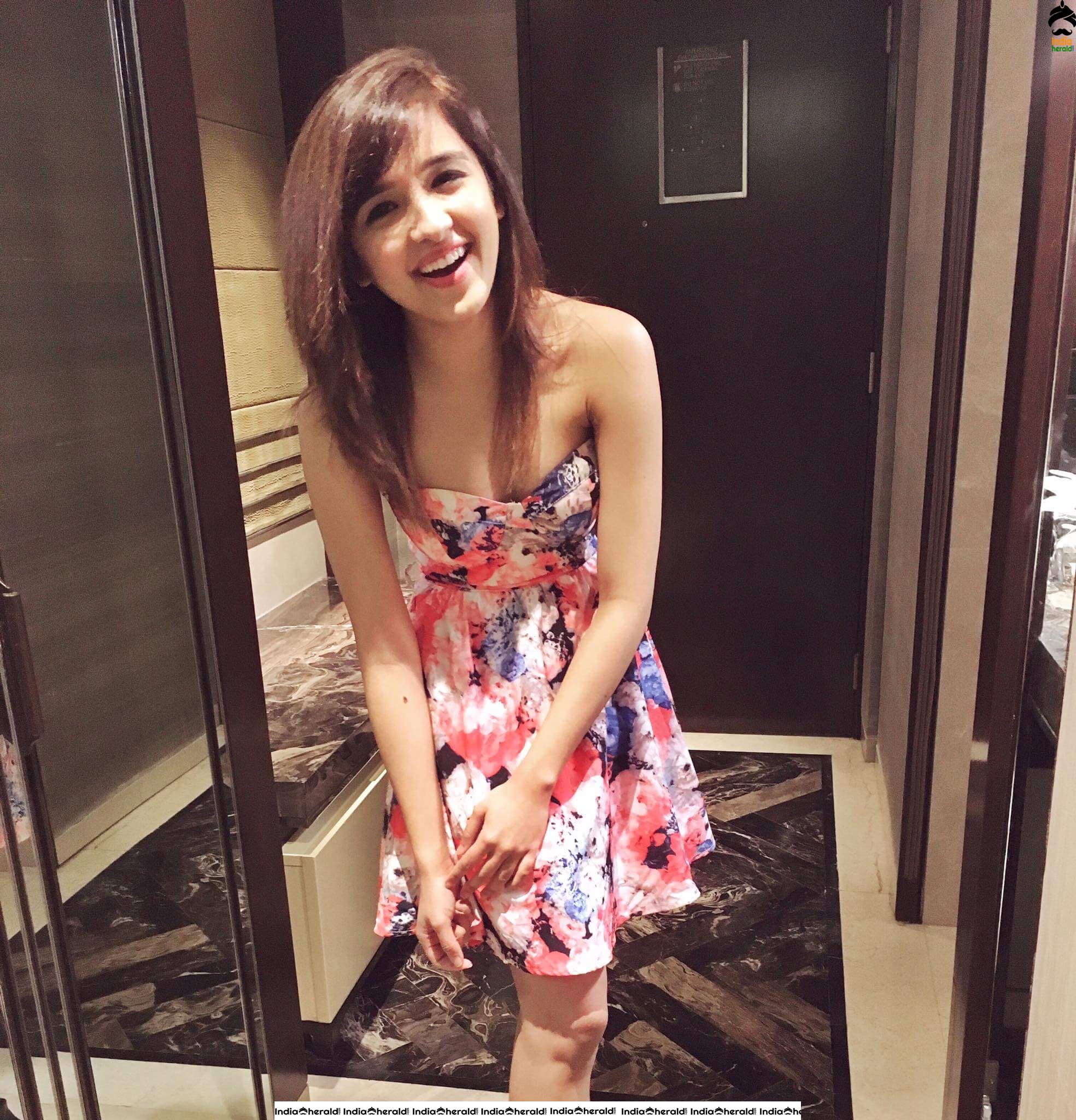 Cute Adorable and Hot Photos Collection of Shirley Set 2