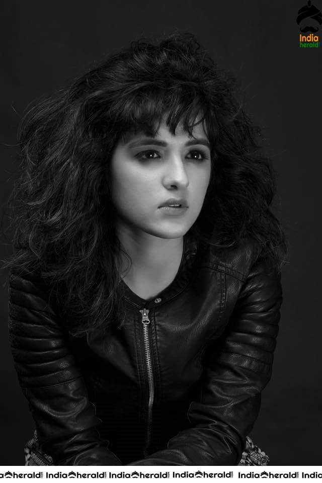 Cute Adorable and Hot Photos Collection of Shirley Set 2