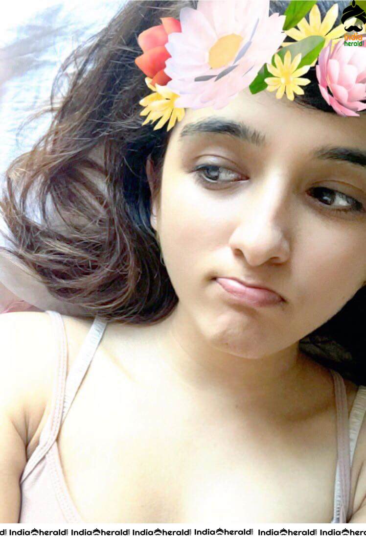 Cute Adorable and Hot Photos Collection of Shirley Set 3