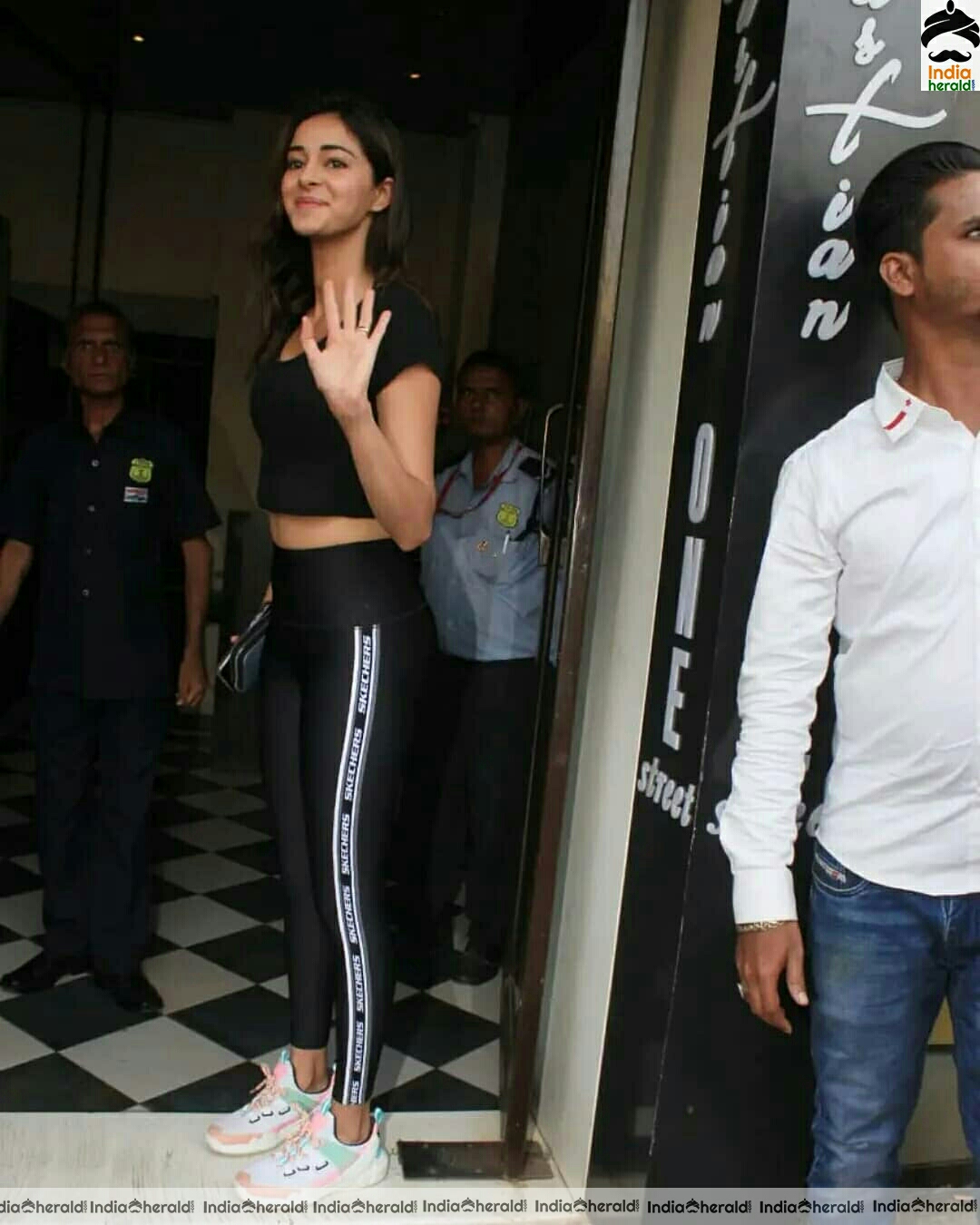 Cute Ananya Pandey Shows Her Sexy Waistline and Spotted Outside At Bandra