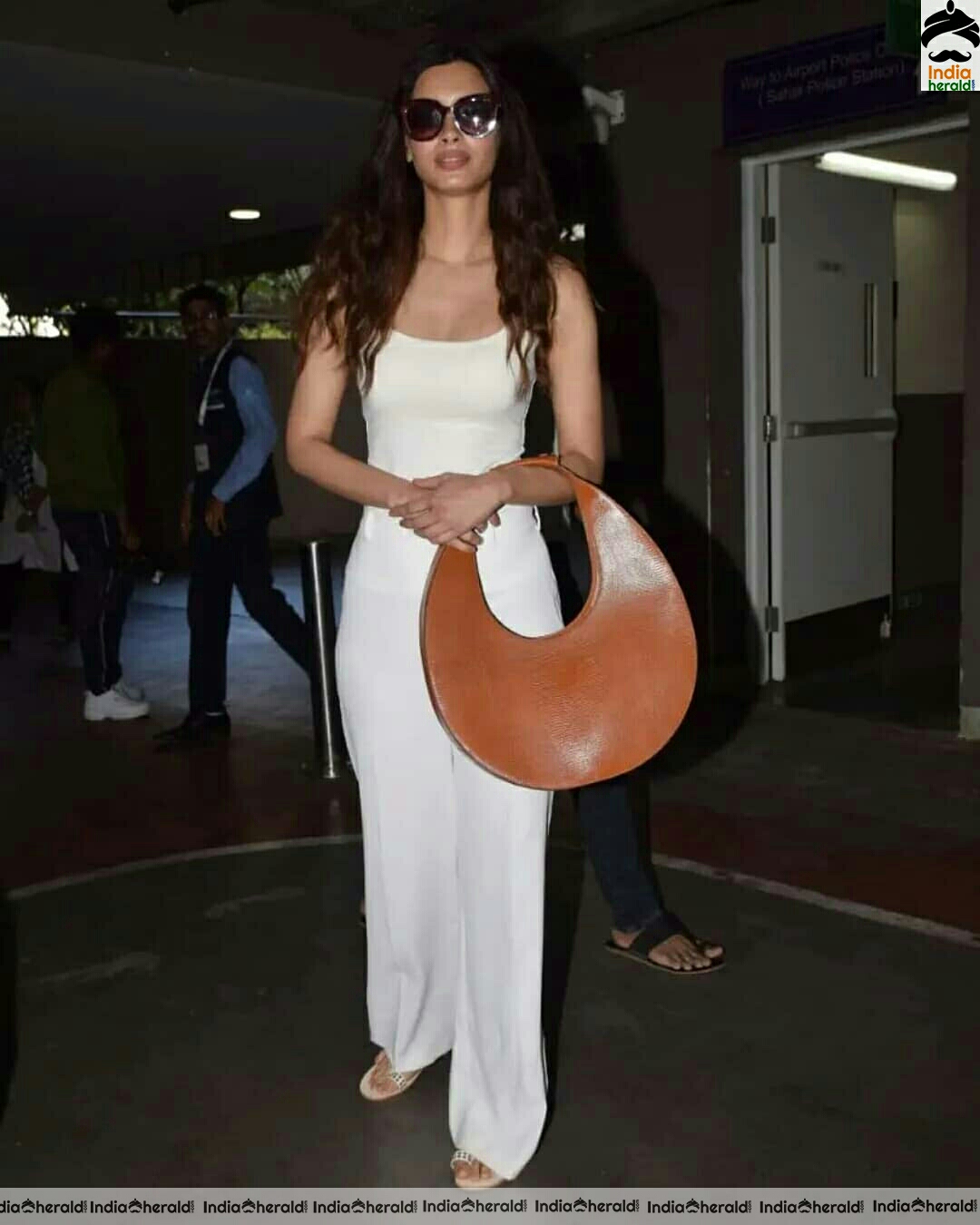 Cute Diana Penty Spotted Outside At Mumbai Airport