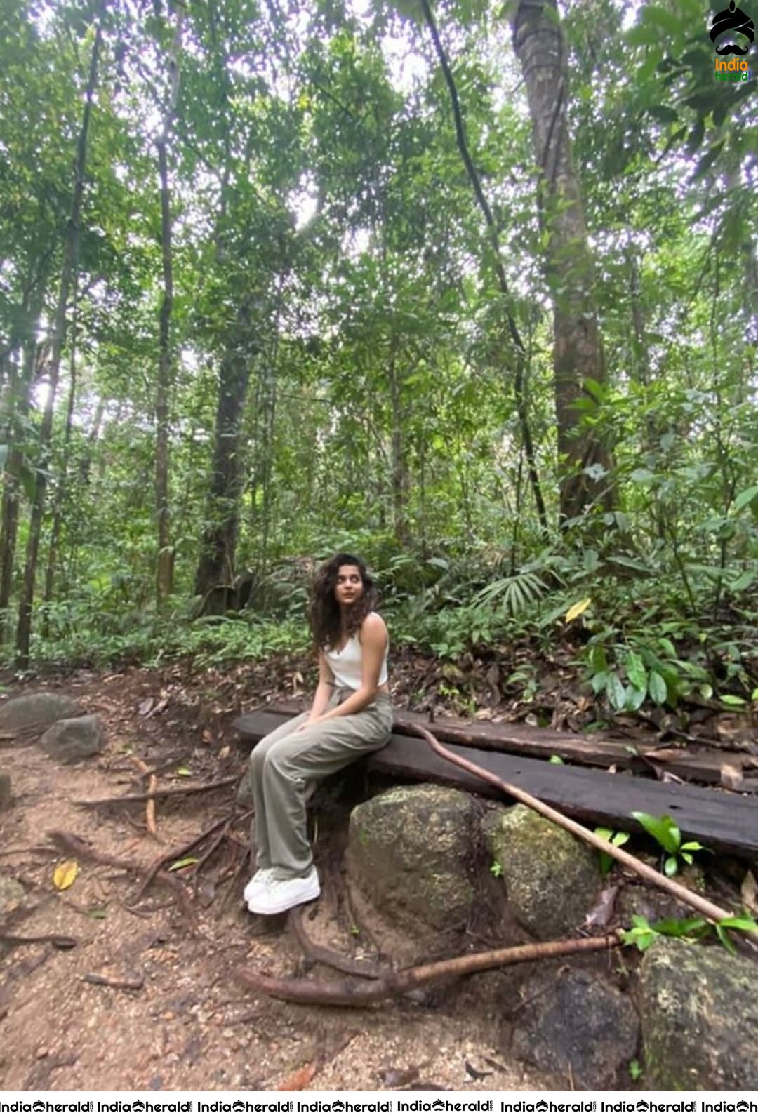 Cutie Mithila Palkar Latest Hot Photos