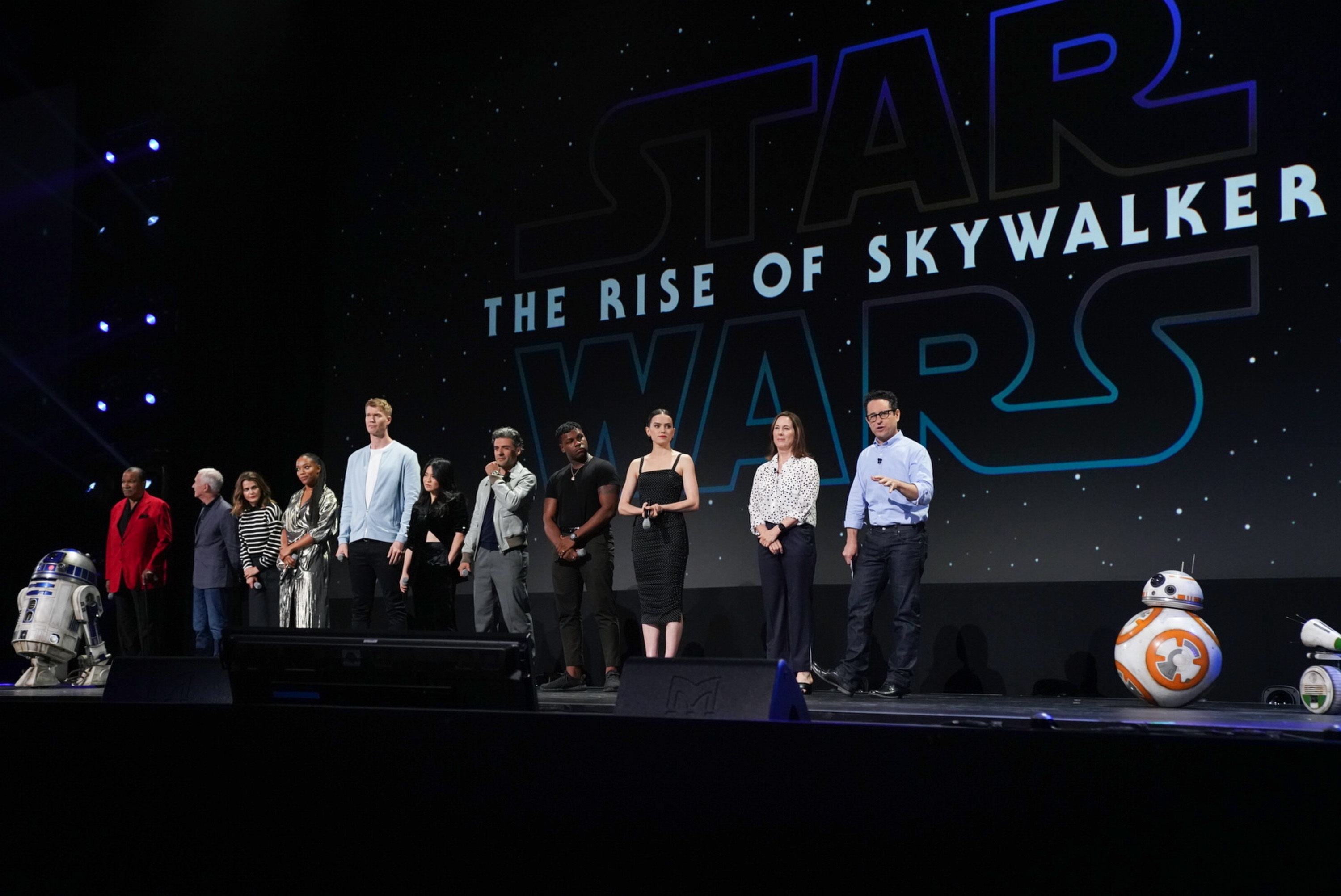 Daisy Ridley At D23 Disney Expo Legends Event Set 3