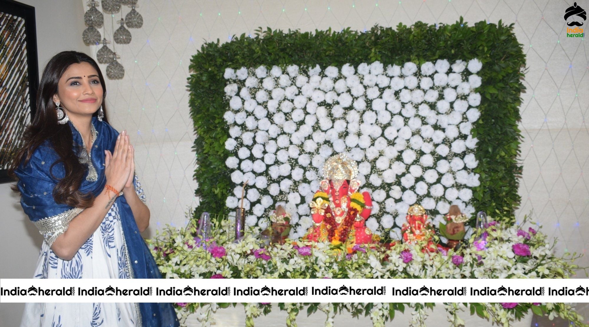 Daisy Shah Ganesh Chaturthi Celebrations