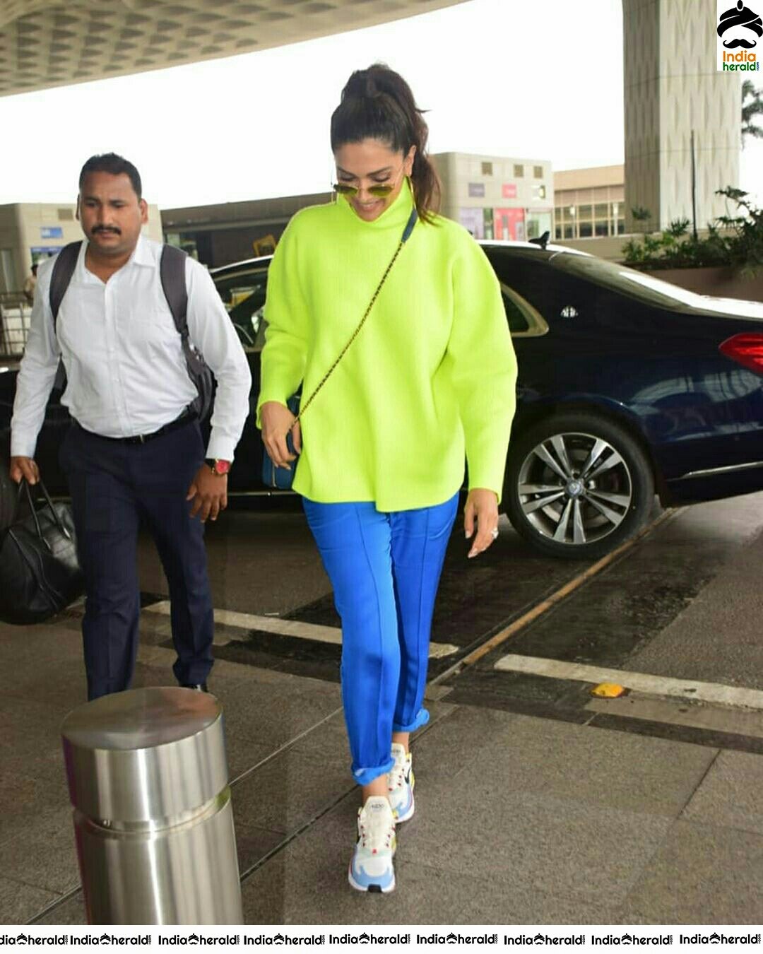 Deepika Padukone Borrows Ranveer Singh Neon Turtle Neck T Shirt For Her Latest Outing Set 1