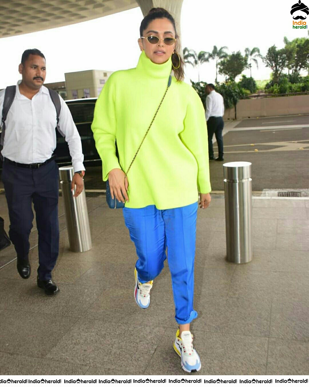 Deepika Padukone Borrows Ranveer Singh Neon Turtle Neck T Shirt For Her Latest Outing Set 1