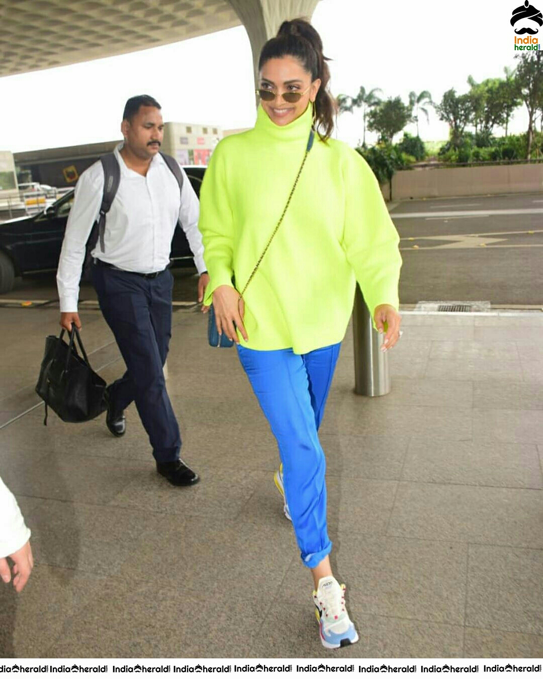 Deepika Padukone Borrows Ranveer Singh Neon Turtle Neck T Shirt For Her Latest Outing Set 2