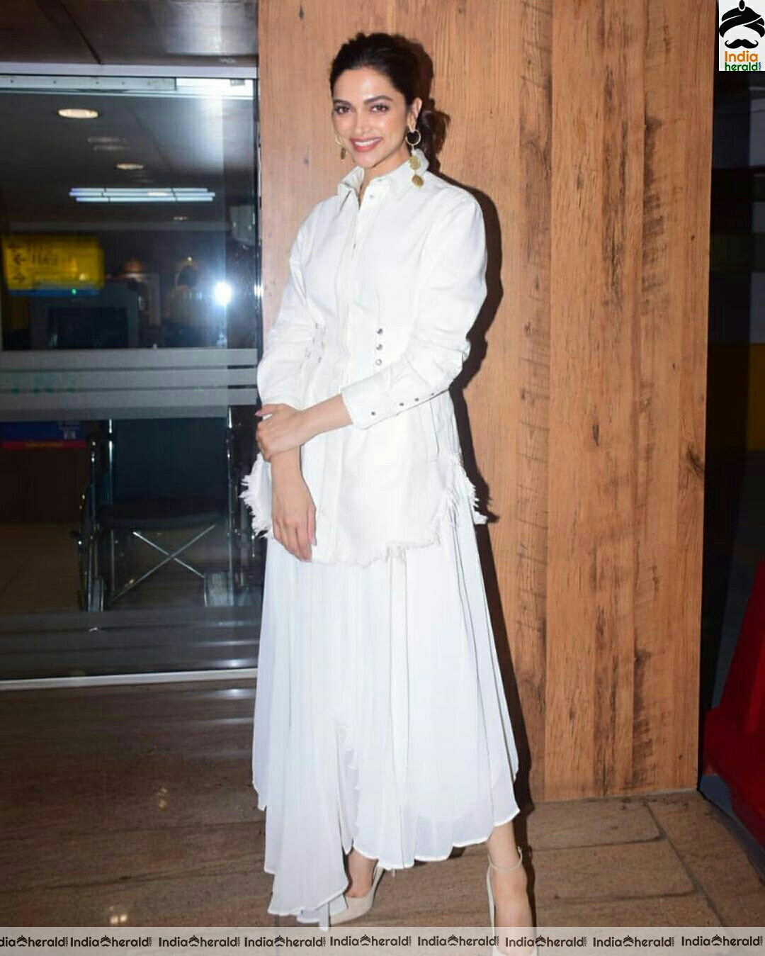 Deepika padukone Cute White dress Stills