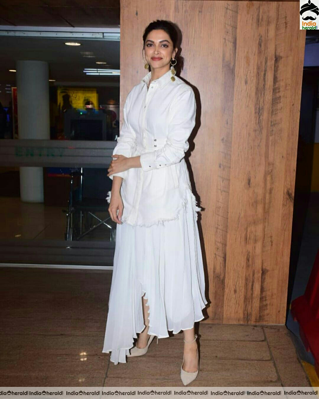 Deepika padukone Cute White dress Stills