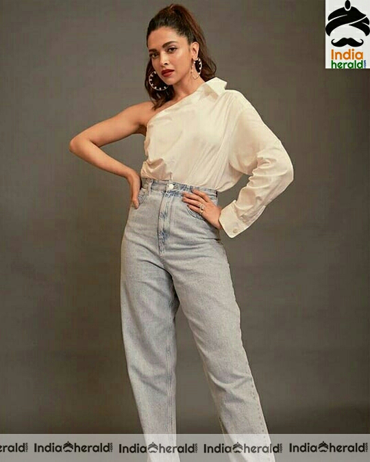Deepika Padukone Hot And Stylish In These Photoshoot