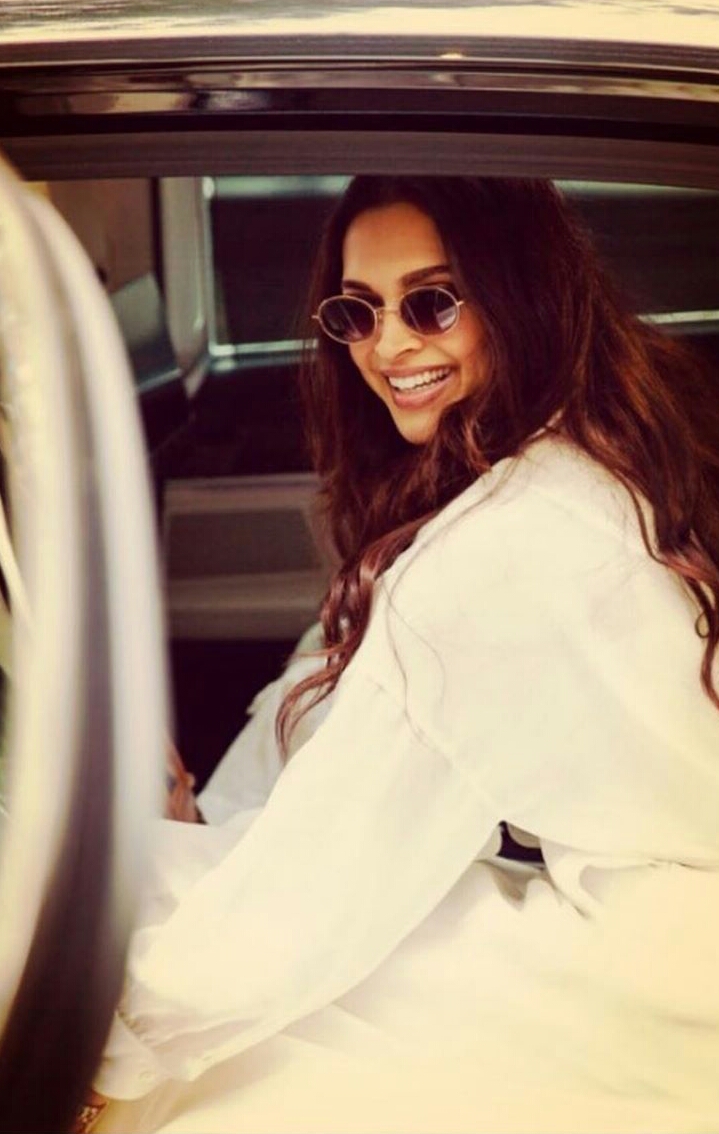 Deepika Padukone Hot Compilation Photos In A White Attire
