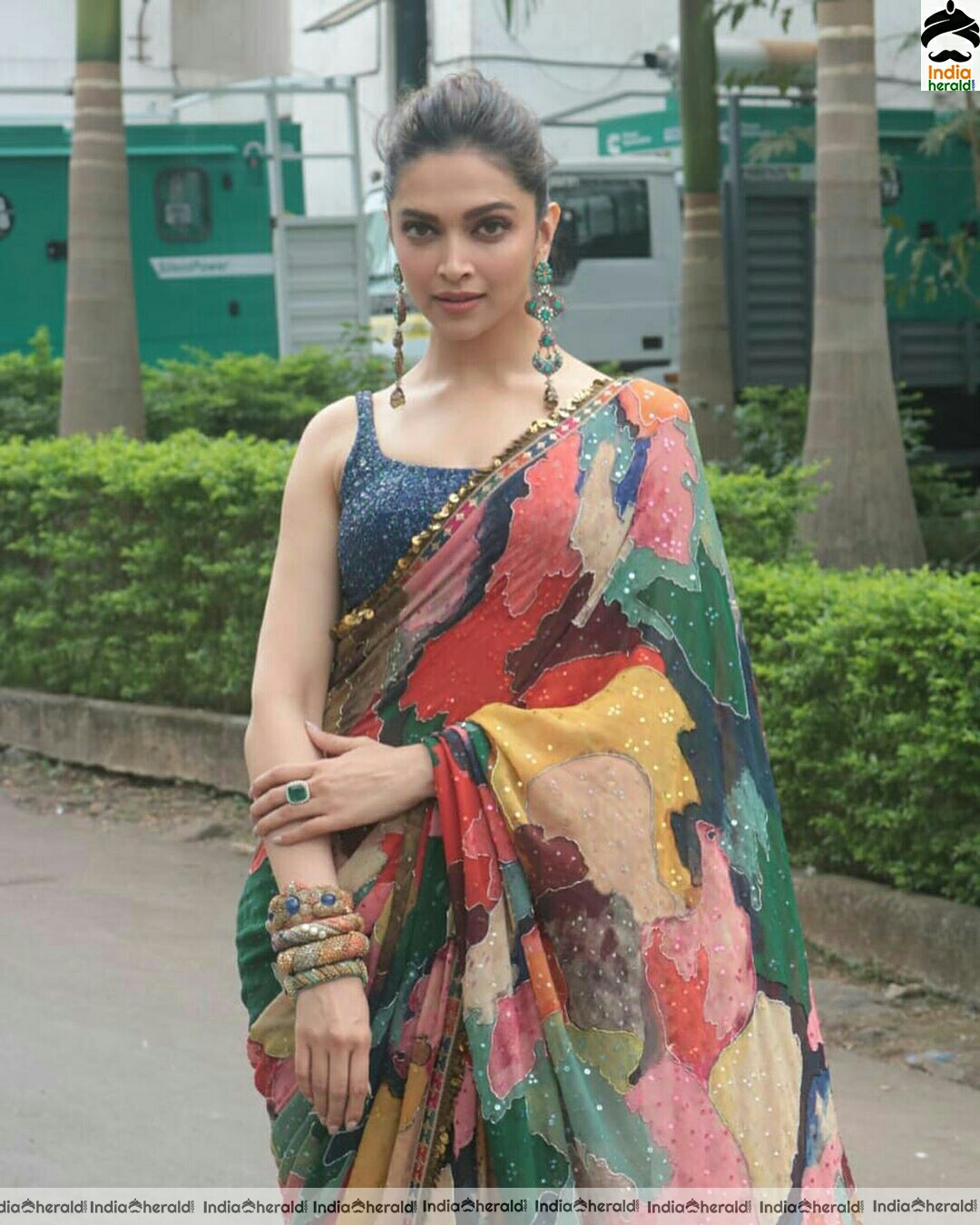 Deepika padukone Hot In multi colour Saree