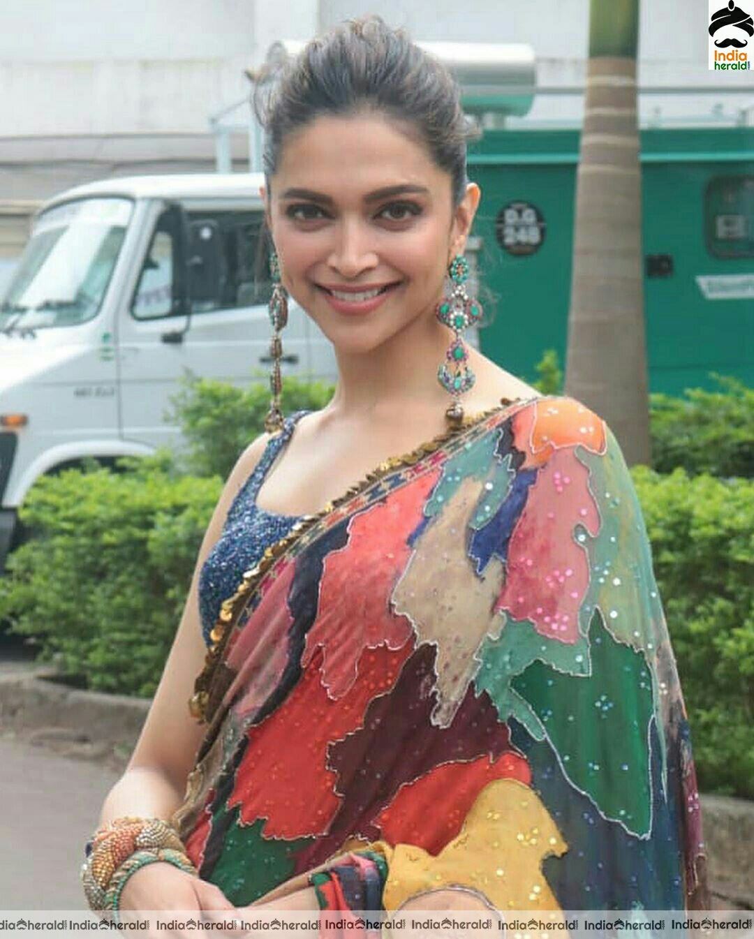 Deepika padukone Hot In multi colour Saree