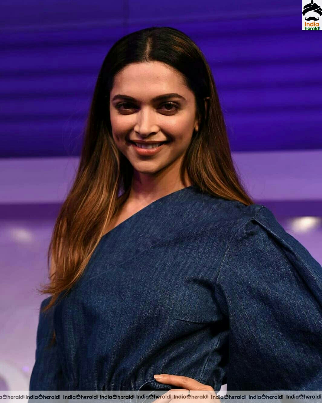 Deepika Padukone Hot Thighs Show Stills