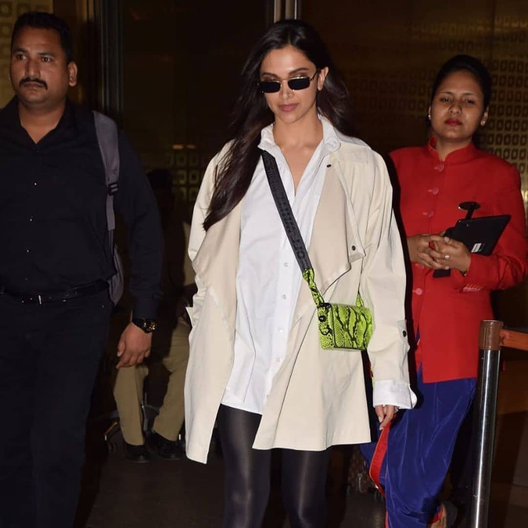 Deepika Padukone In A Free Hair And Casual Dress Look At Airport