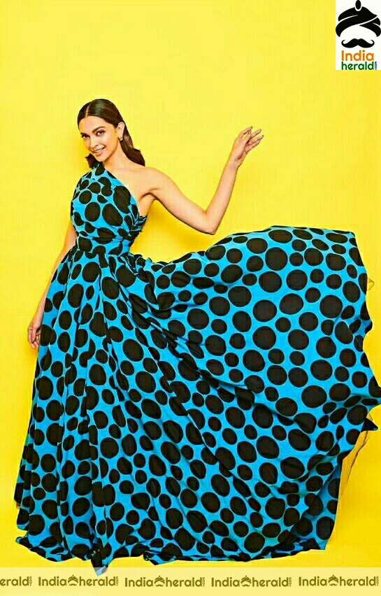 Deepika Padukone looking alluring in Blue Dotted frock