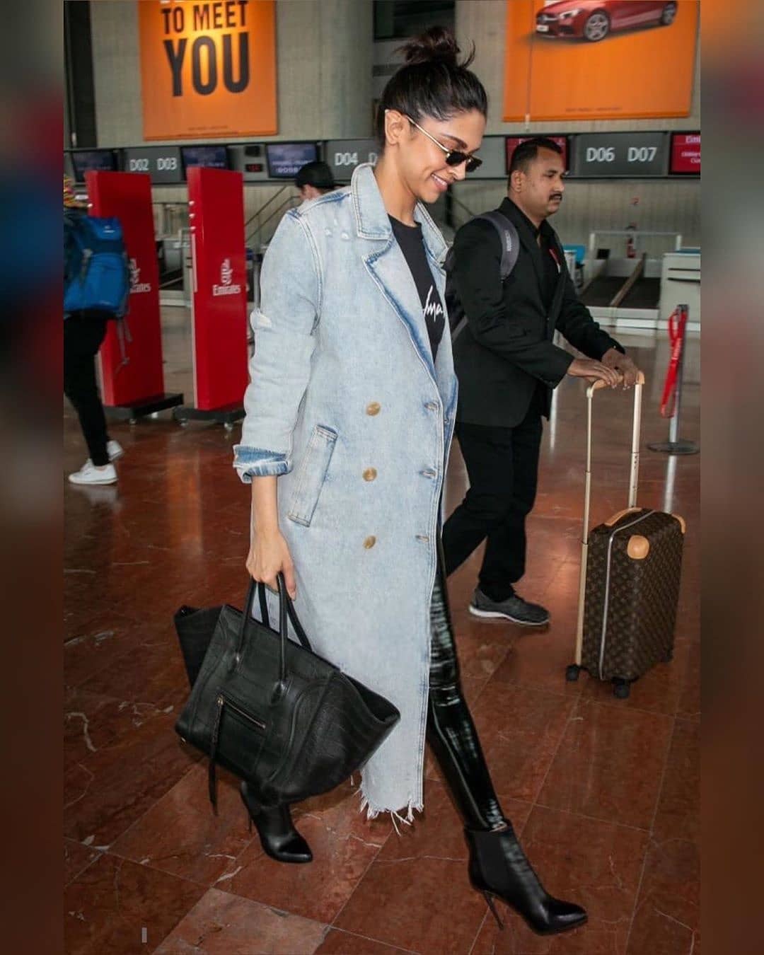 Deepika Padukone Spotted In The Airport