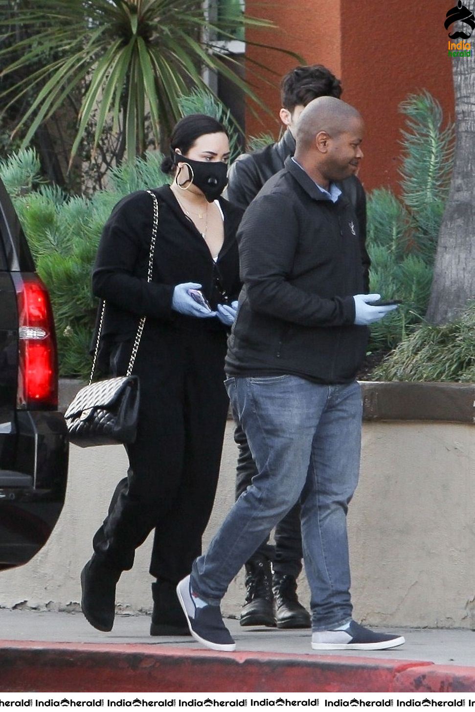 Demi Lovato Wears a Corona Virus mask as she shops at Erewhon in Los Angeles