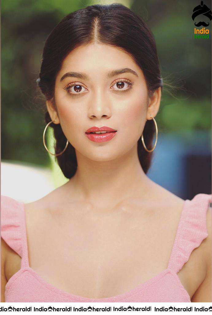 Digangana Suryavanshi Latest Cute Clicks