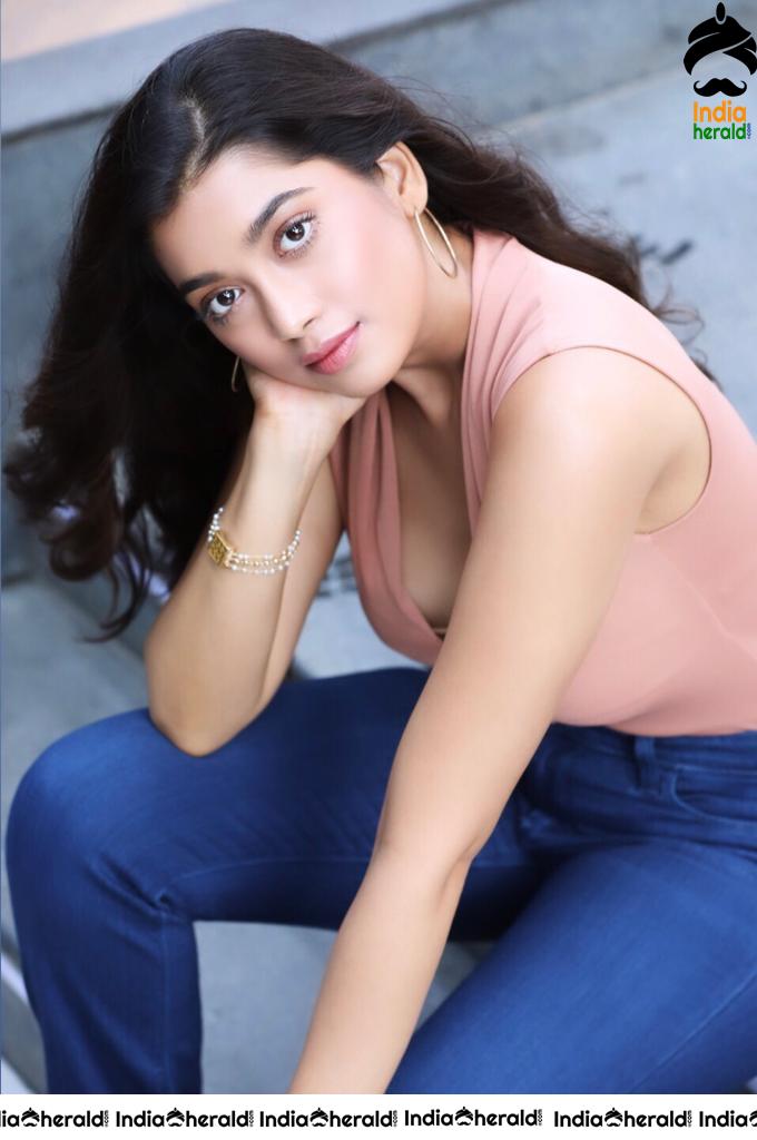 Digangana Suryavanshi Latest Cute Clicks