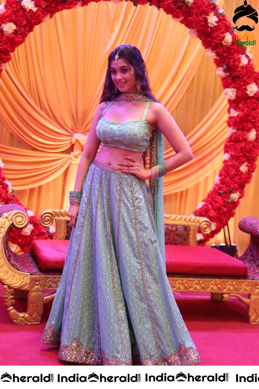 Digangana Suryavanshi Latest Hot Stills from Dhanushu Raasi Neyargale