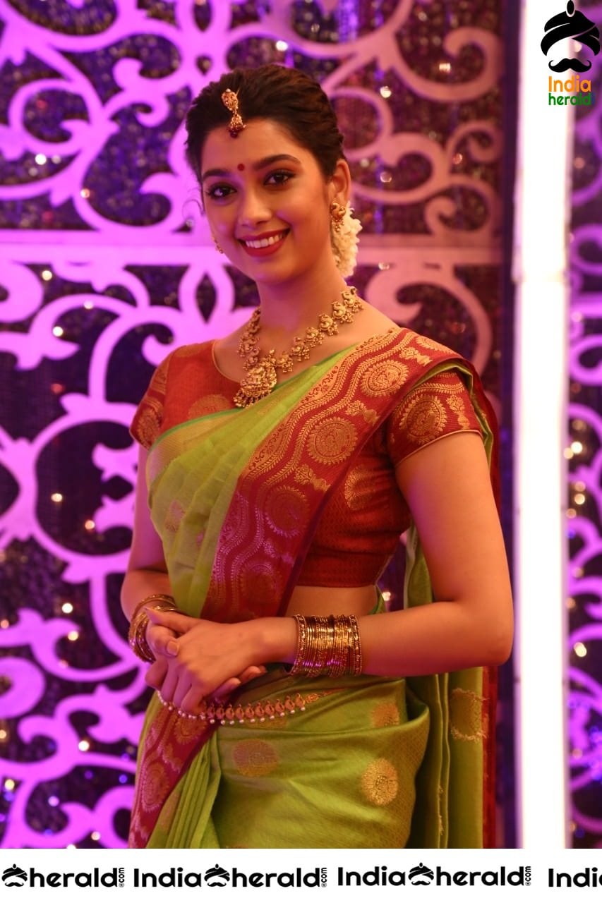 Digangana Suryavanshi Latest Hot Stills from Dhanushu Raasi Neyargale