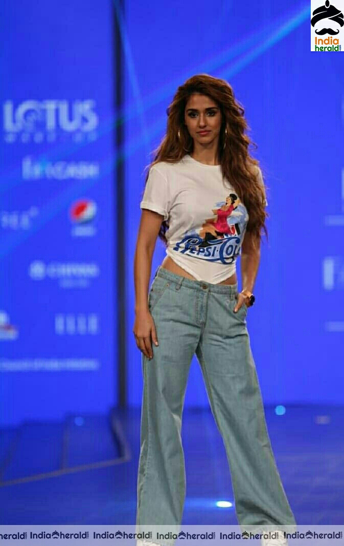 Disha Patani At Lotus Make up India Fasion Week 2019