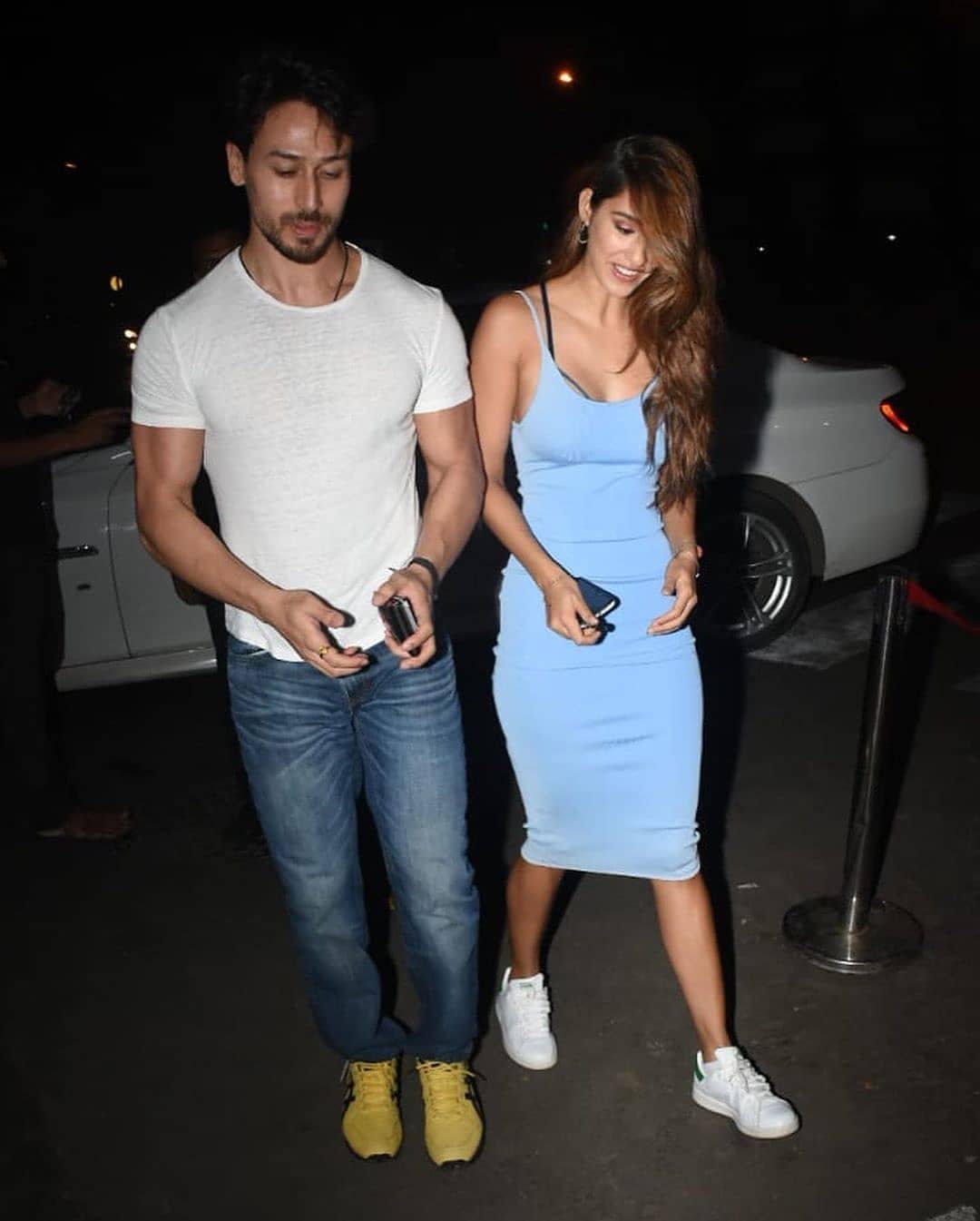 Disha patani Hot In A Tight Sleeveless Frock With Her Boy Friend Tiger Shroff