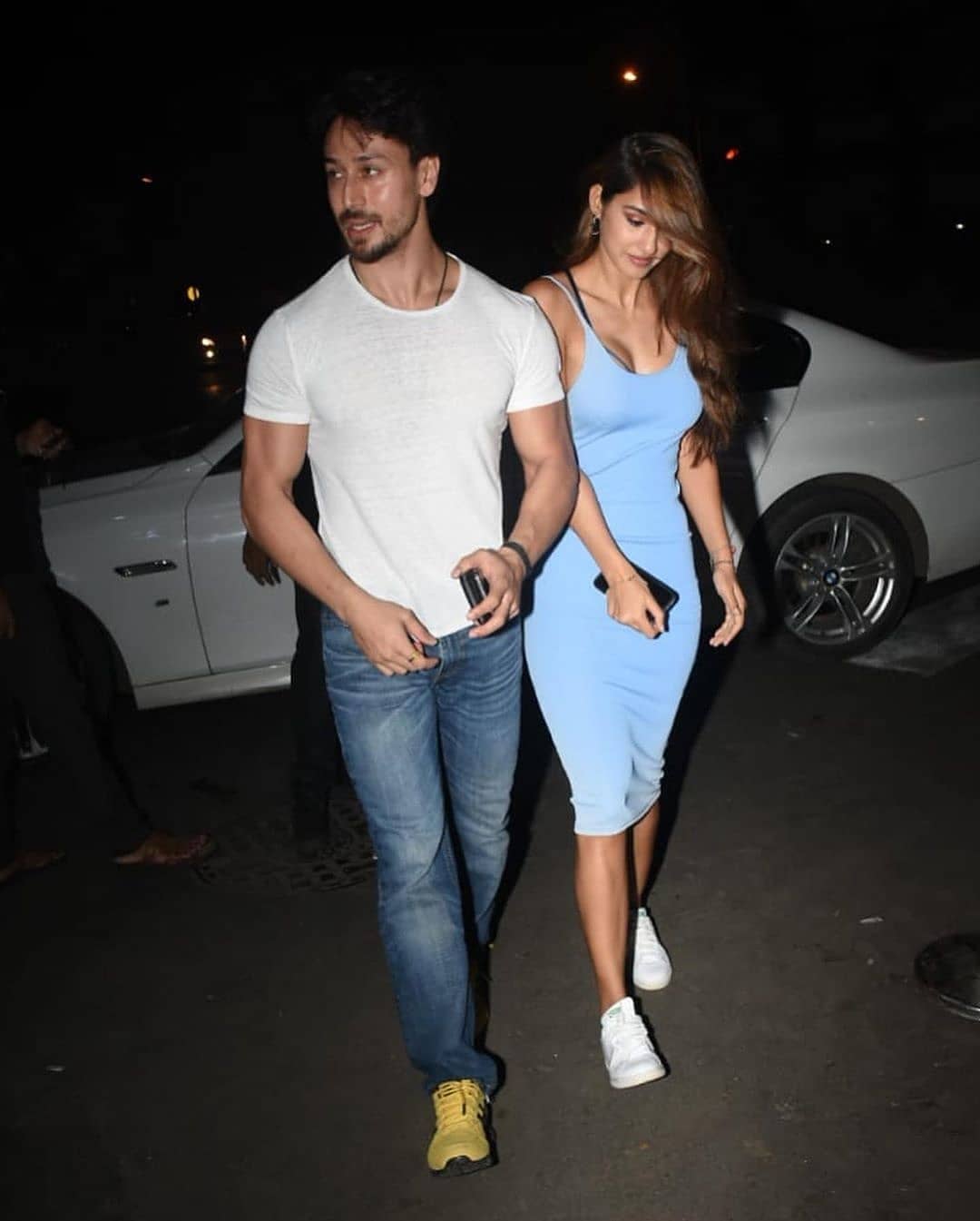 Disha patani Hot In A Tight Sleeveless Frock With Her Boy Friend Tiger Shroff