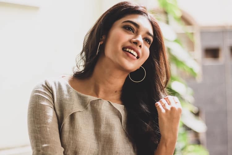 Dushara Latest Memerizing Clicks