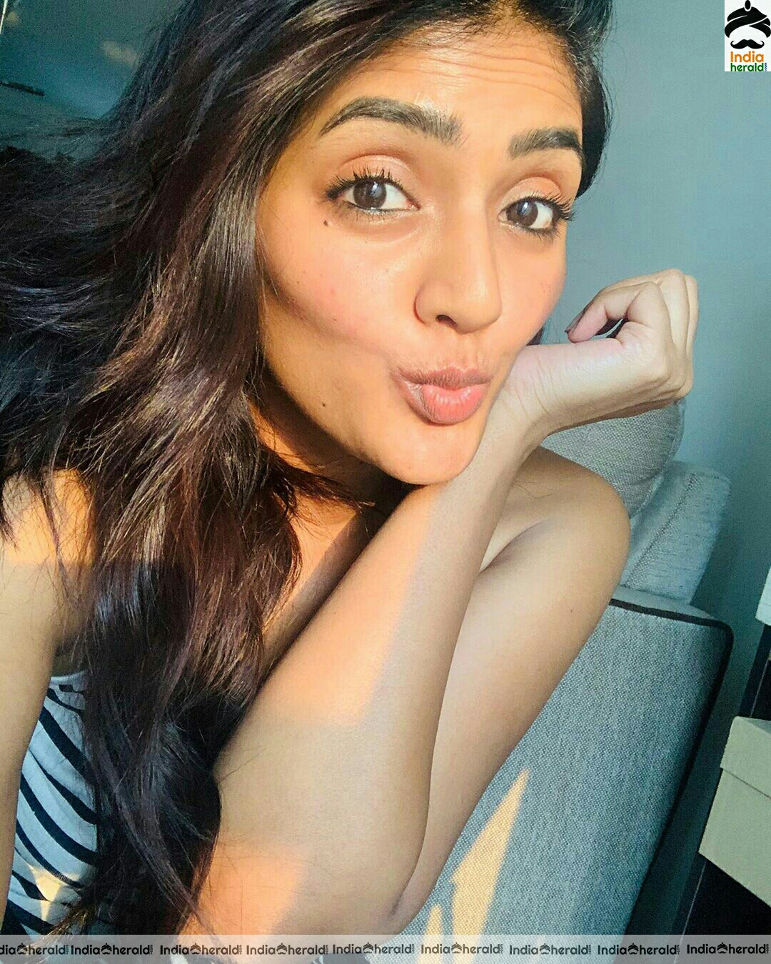 Dusky Babe Eesha Rebba Quarantine photos